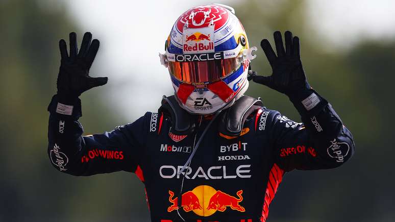 Max Verstappen comemorando as dez vitórias seguidas no GP da Itália