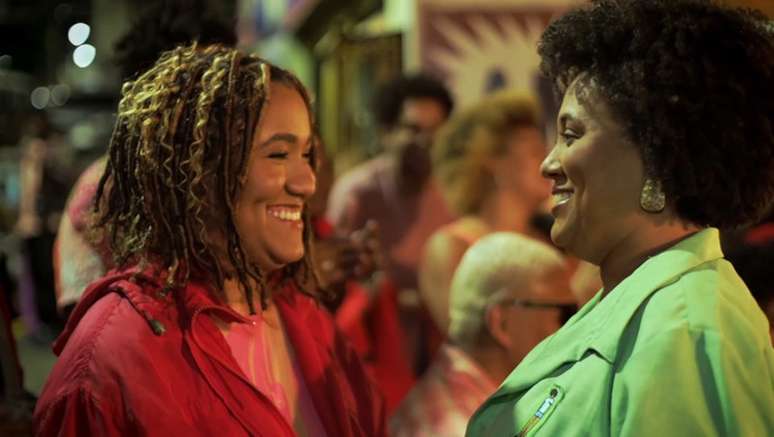 Love between black women is celebrated in a clip by samba singer Marina Iris