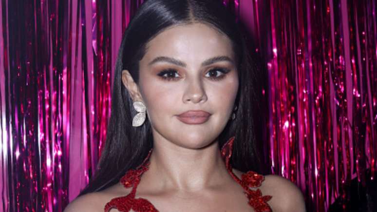 Selena Gomez se irrita após virar meme no VMA: "Nunca mais"