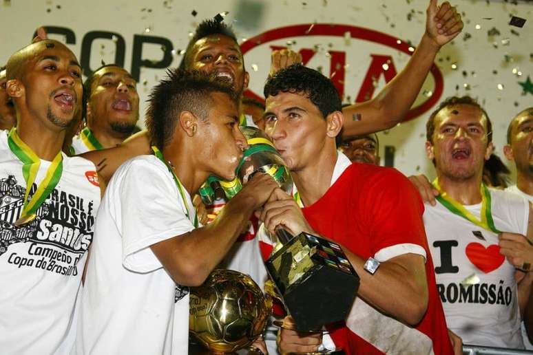 Clubes brasileiros campeões mundiais de basquete - Lance!