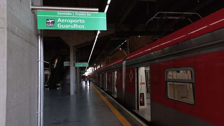 Da Barra Funda, foram 35 minutos para chegar à Estação Aeroporto-Guarulhos