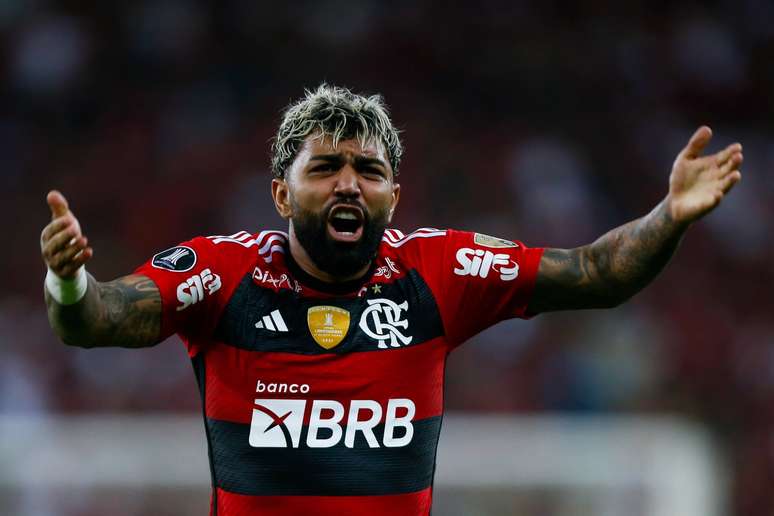 FLAMENGO: ATUAÇÕES, DESTAQUES E NOTÍCIAS