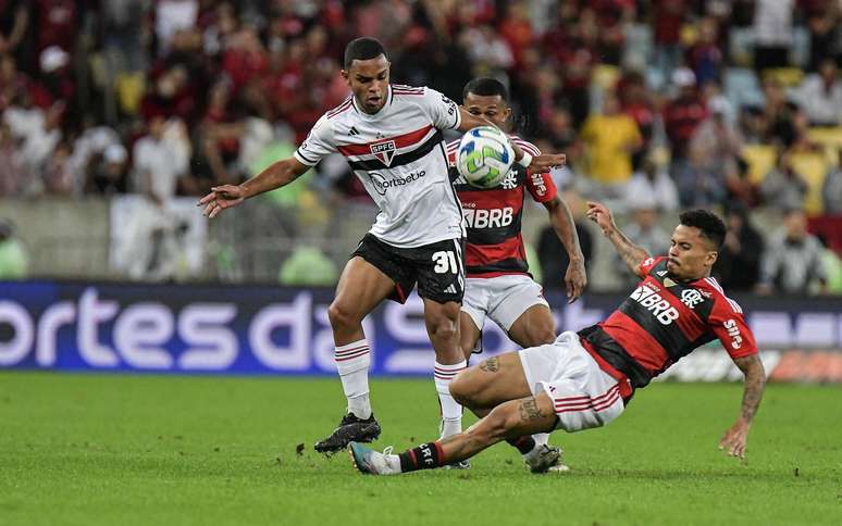 A Gazeta  É hoje! São Paulo e Flamengo fazem o 2° jogo da final