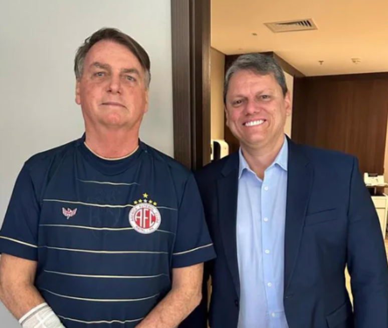 O ex-presidente Jair Bolsonaro (PL) e governador de São Paulo Tarcísio de Freitas (Republicanos)