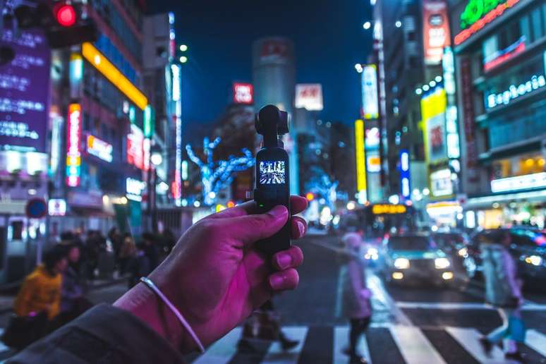 O plano em POV mostra ao público o que o personagem vê (Imagem: Koukichi Takahashi/Unsplash)