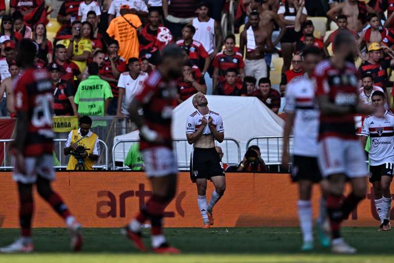 Flamengo x São Paulo: Fla domina e vence por 3 a 1 no Maracanã