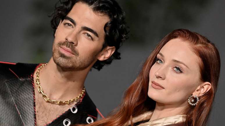 Joe Jonas e Sophie Turner podem enfrentar guerra por custódia das filhas, diz site