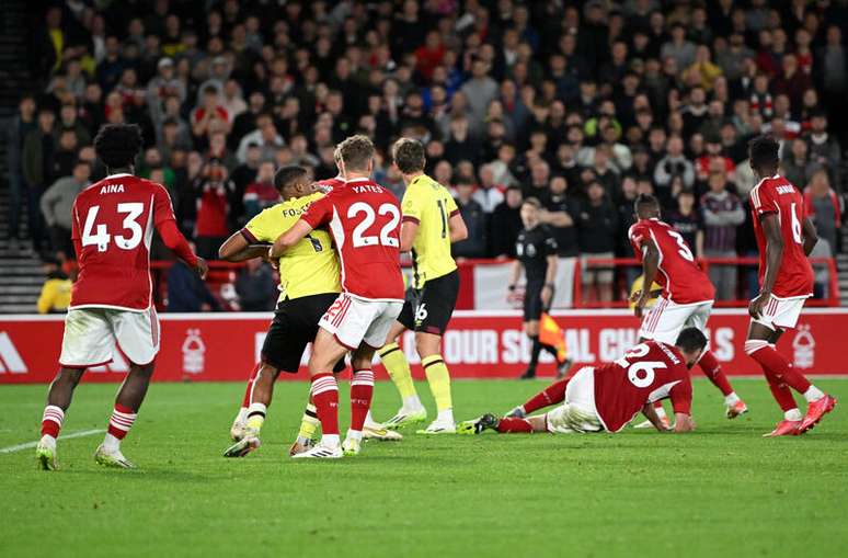 Nottingham Forest e Burnley empatam no fechamento da rodada do Inglês