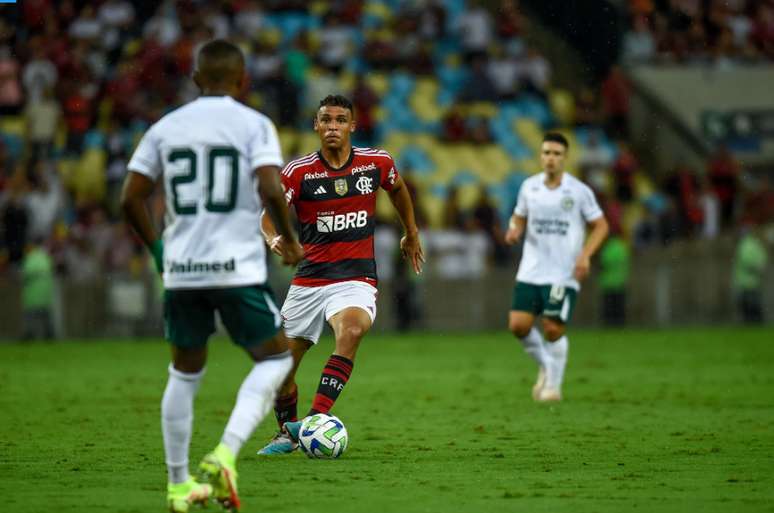 Flamengo x Palmeiras: veja onde assistir e prováveis escalações