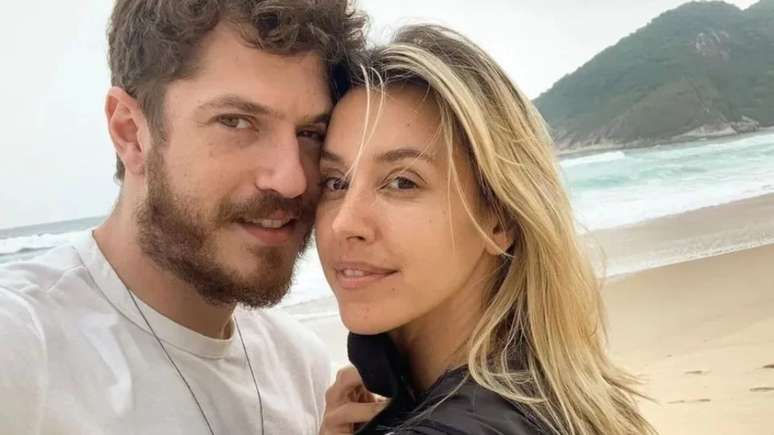 Caio Padovan and Cris Dias announce the end of their relationship