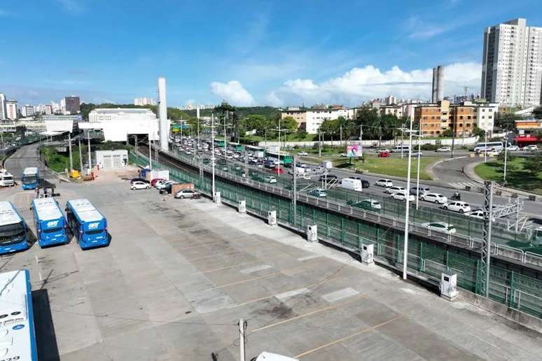 Terminal em Salvador tem 10 carregadores e capacidade para carregar 20 ônibus ao mesmo tempo (Imagem: Divulgação/Nansen)