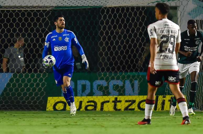 Flamengo e Santos empatam, e decisão da vaga na final da Brasil