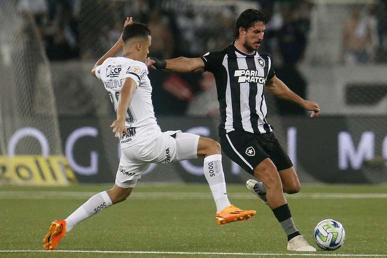 Botafogo goleou o Corinthians por 3 a 0 no primeiro turno do Campeonato Brasileiro –
