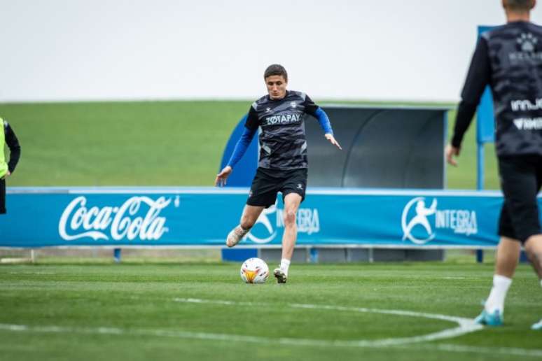 Jogadores do Alavés durante treinamento da equipe –