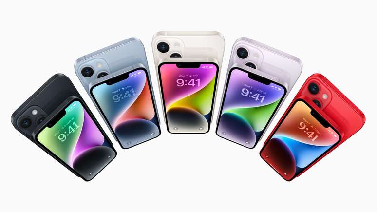 When it launched in September last year, the iPhone 14 was praised for its easy-to-service build, something that has barely changed in light of Apple's software restrictions (Image: Disclosure/Apple) When it launched in September last year, the iPhone 14 was praised for its easy-to-service build, something that has barely changed in light of Apple's software restrictions (Image: Disclosure/Apple)