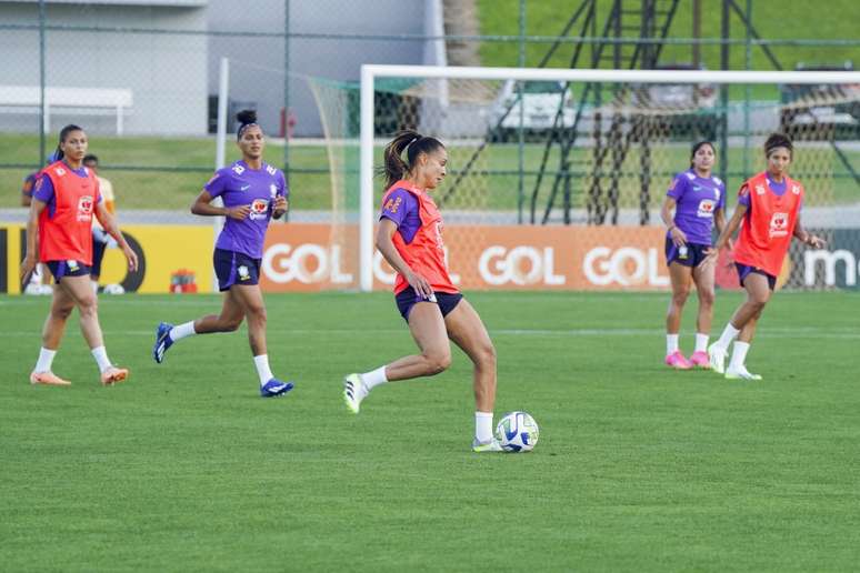 Desempenho em jogo-treino anima jogadoras da seleção brasileira antes de  estreia na Copa