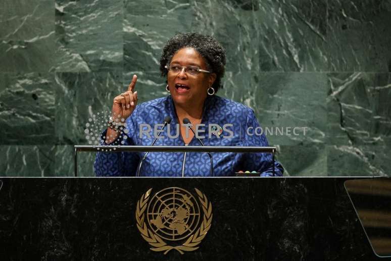 A primeira-ministra de Barbados, Mia Amor Mottley, discursa na 78ª Sessão da Assembleia Geral da ONU na cidade de Nova York, EUA
22/09/2023
REUTERS/Brendan McDermid