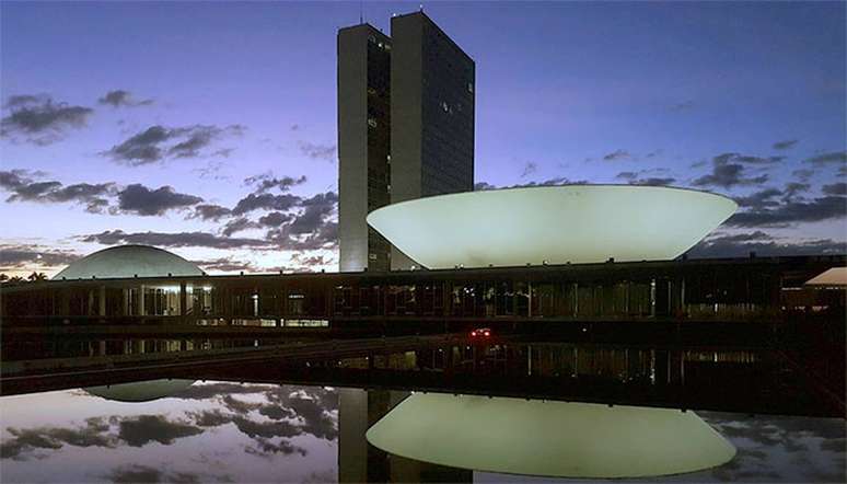 Congresso Nacional ao amanhecer -