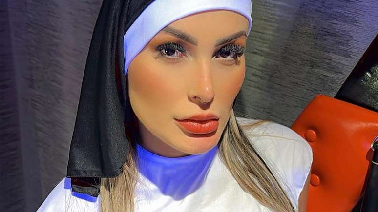 Andressa Urach says she will change her name