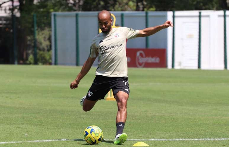 Lucas é uma das esperanças de gol do São Paulo para decisão com o Flamengo –