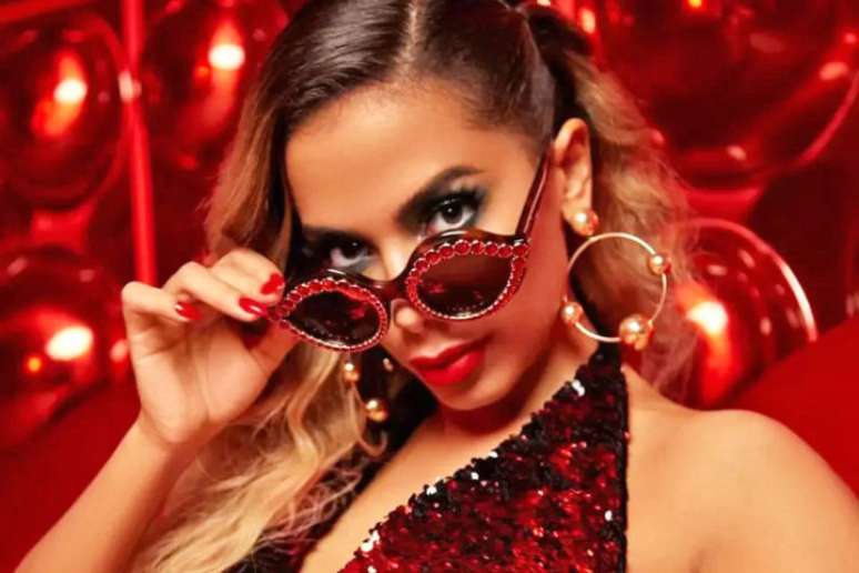 Além do sucesso na música, Anitta também é uma estrela na Netflix. A cantora carioca tem duas séries sobre sua trajetória: "Vai Anitta", de 2018, e "Anitta Made in Honório", de 2020.