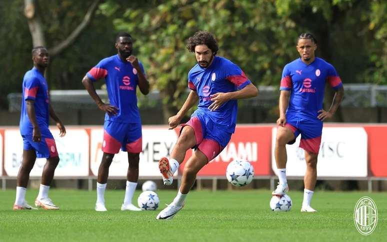 Jogadores do clube de Milão durante treinamento da equipe –