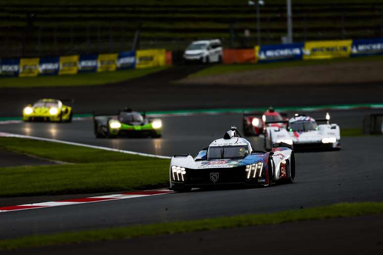 Stoffel Vandoorne em ação nas 6 Horas de Fuji no Peugeot #94