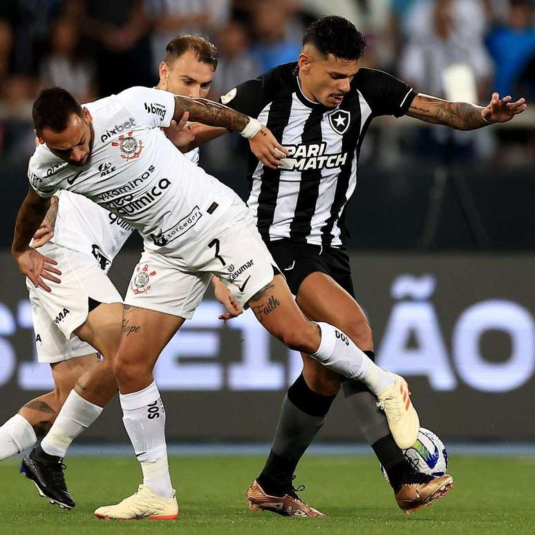 Corinthians inicia sequência de três jogos para se formar na disputa pelo  Brasileirão - Portal da RMC