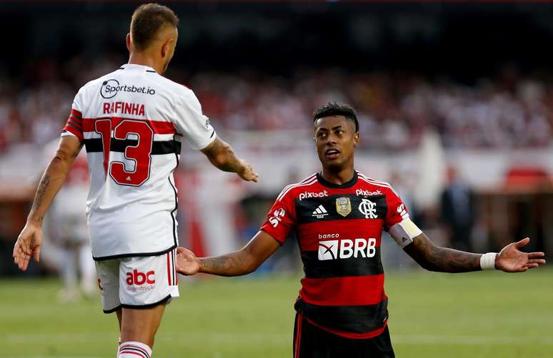 SÃO PAULO, SP - 24.09.2023: SÃO PAULO X FLAMENGO - Thermometer shows 38ºC  before the match between Sâo Paulo FC x Flamengo, valid for the second leg  of the 2023 Copa do