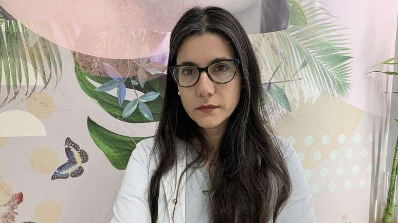 Filha da ginecologista Miriam Al Adib Mendiri foi uma das vítimas; ela usou seu proeminente perfil nas redes sociais para colocar o assunto no centro do debate público espanhol