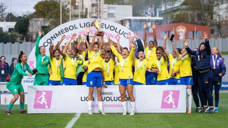 The Brazilian women’s team beats Paraguay and wins the under-19 Development League