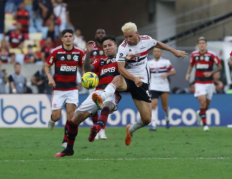 São Paulo x Flamengo: quantas vezes quem decidiu em casa foi campeão da  Copa do Brasil?
