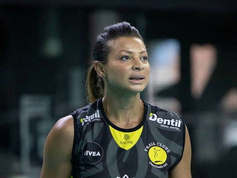 Walewska, medalhista de ouro pela seleção brasileira de vôlei em 2008, morre aos 43 anos