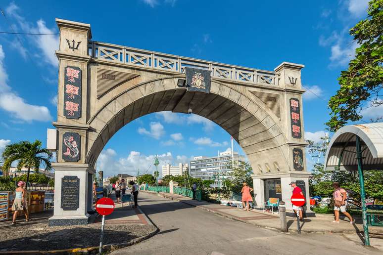 Arco da Independ&ecirc;ncia &eacute; um dos pontos hist&oacute;ricos de Barbados 