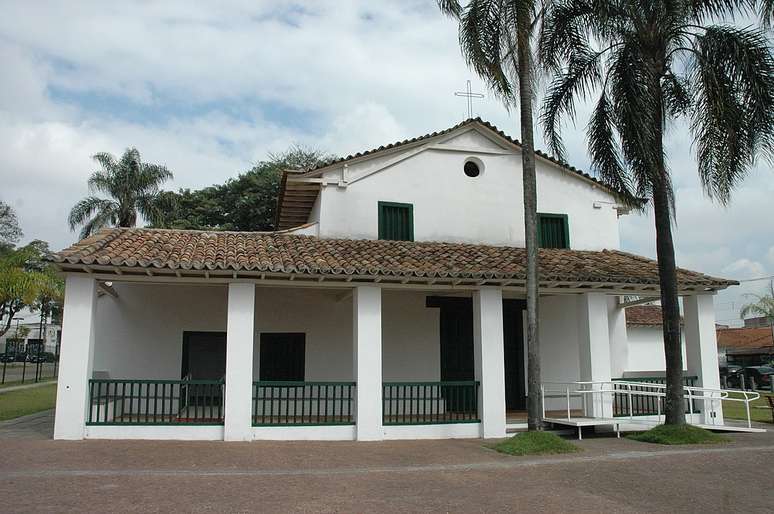 Capela de S&atilde;o Miguel Arcanjo, constru&iacute;da em 1622