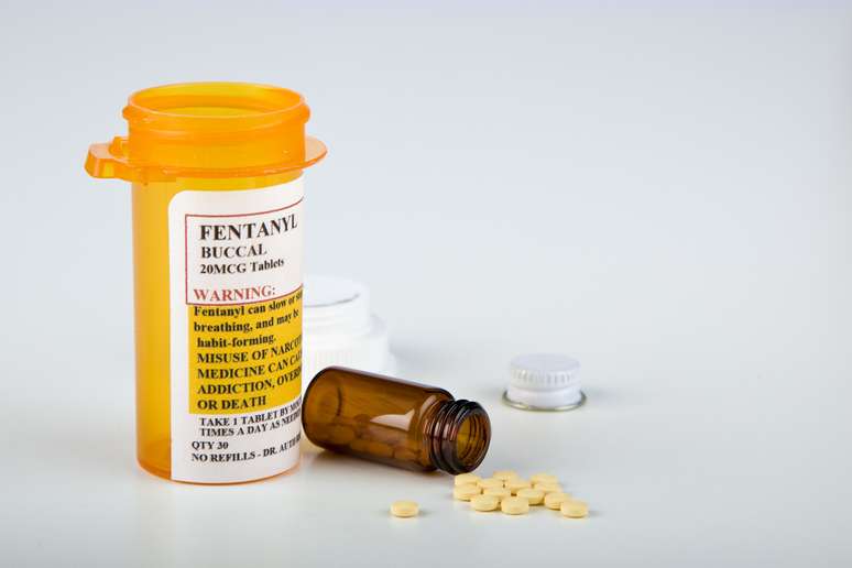 Fentanil: nova onda de overdoses mata quase 300 por dia nos EUA