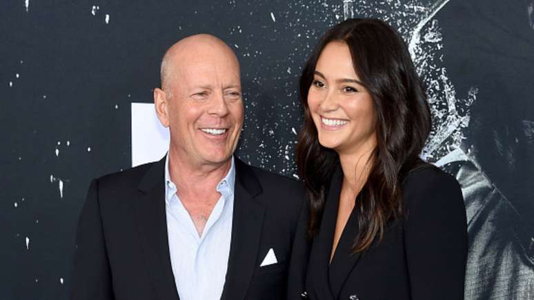 Esposa de Bruce Willis comenta estado de saúde do ator: "A demência é difícil"