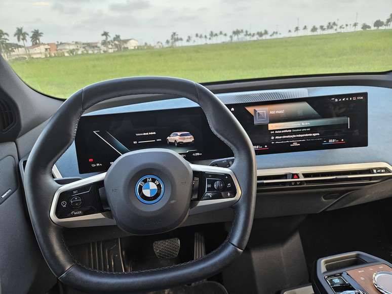 BMW iX xDrive40