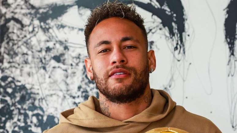 Neymar has a new lover and the girl’s identity is revealed