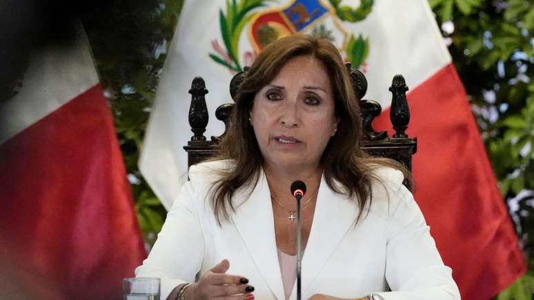 Dina Boluarte é a sétima pessoa a ocupar a presidência do Peru desde 2015