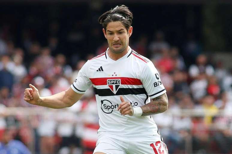 Pato is cut again and is expected to leave Sao Paulo in 2024