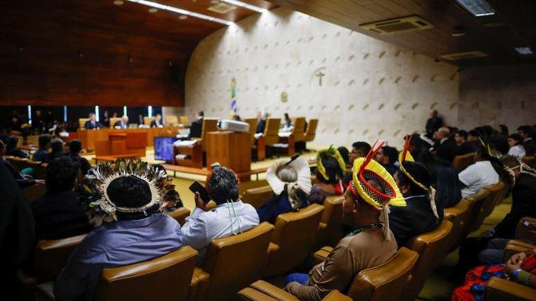 Plenário do STF reunido durante votação sobre o marco temporal, em 30 de agosto