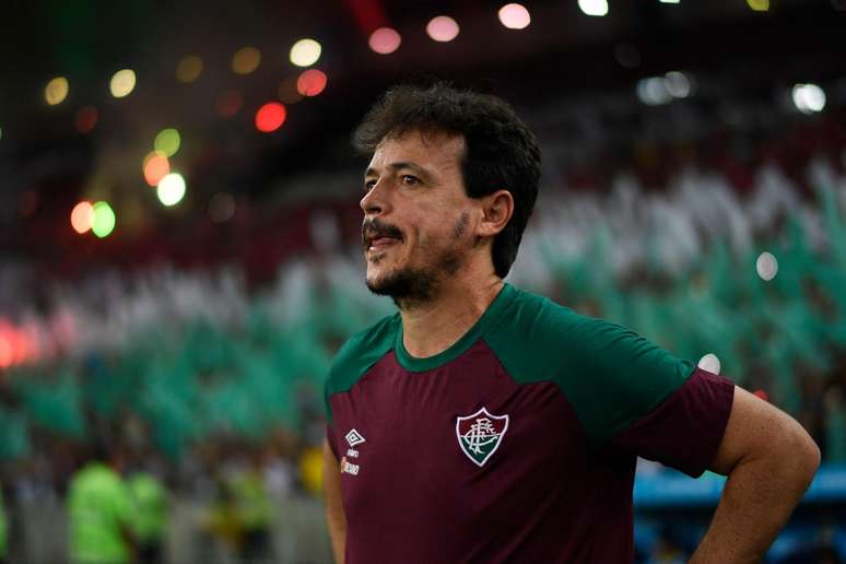 Apesar do resultado, Samuel Xavier elogia atuação do Fluminense