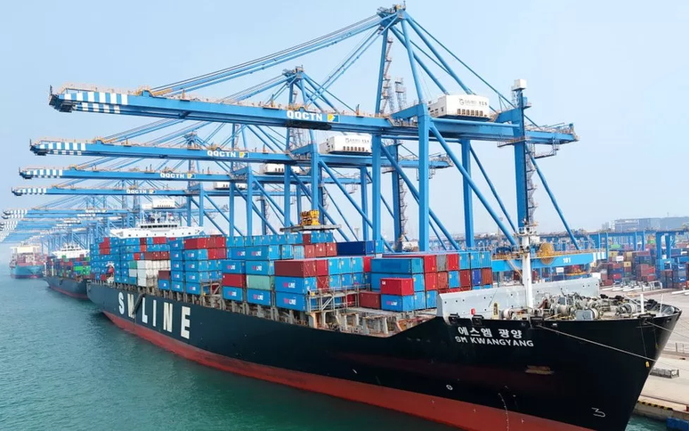 As exporta&ccedil;&otilde;es da China ca&iacute;ram pelo quarto m&ecirc;s consecutivo em agosto