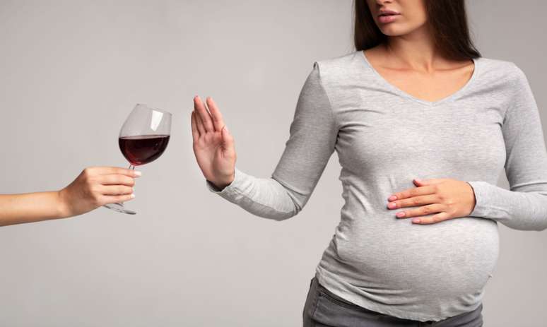 Alerta: nenhuma quantidade de álcool é segura durante a gravidez -