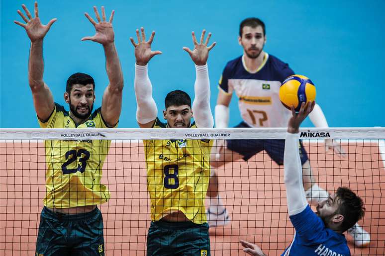 No tie-break, Brasil bate a República Tcheca e vence a segunda no  Pré-Olímpico de vôlei masculino