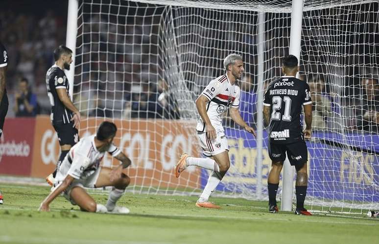 Com Derrota No Majestoso Corinthians Chega A 13 Anos De Tabu Contra O São Paulo No Morumbi Pelo 0849