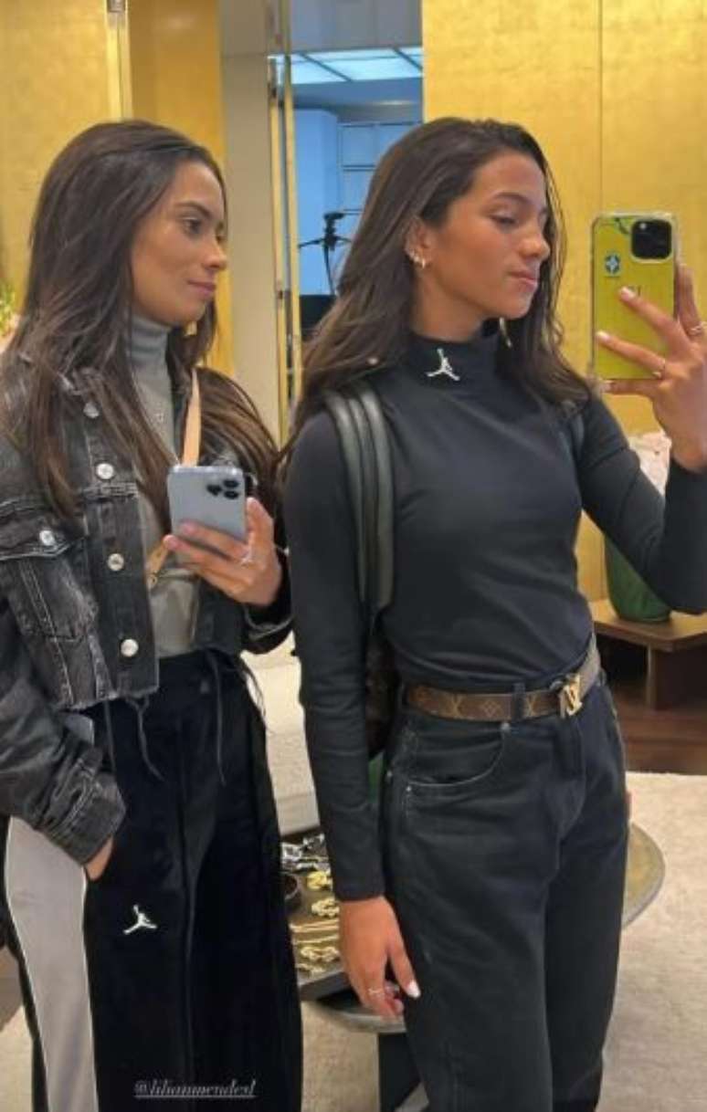 Rayssa Leal e a m&atilde;e Lilian Mendes