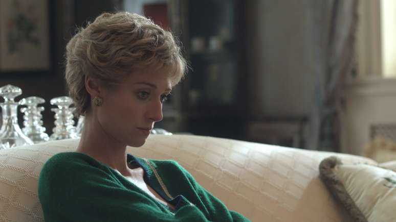 Elizabeth Debicki como princesa Diana -