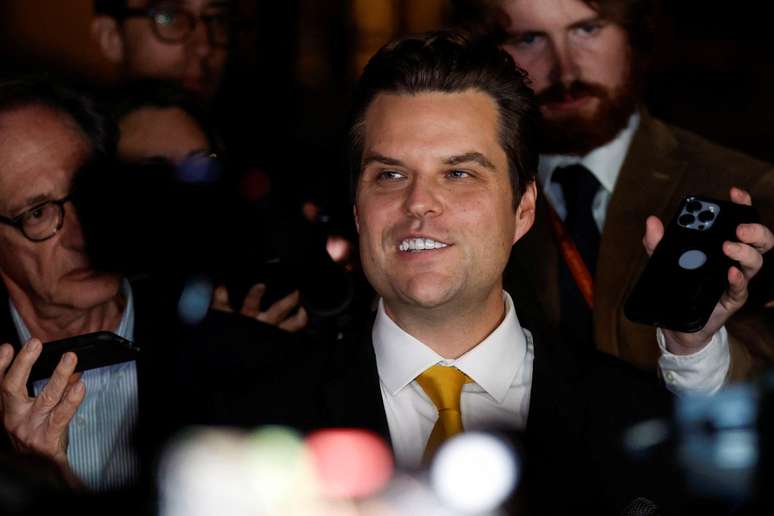 O parlamentar republicano Matt Gaetz apresentou uma moção para destituir o presidente da Câmara, Kevin McCarthy, também republicano